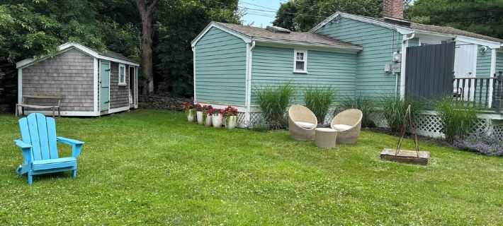 Cozy Cottage 1.5 mi. To Third Beach. Hotels in Middletown