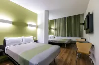 Feather Factory Hotel - 2-Star