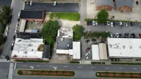 Beautiful 2bd/1ba Above Craft Coffee Shop, Downtown, by Apsu - 4-Star