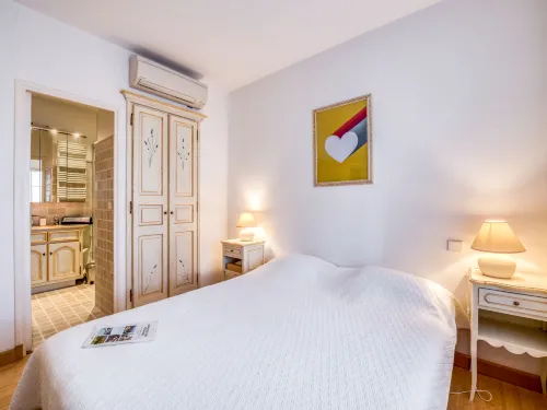 Boulevard Louis Blanc - 3-Star