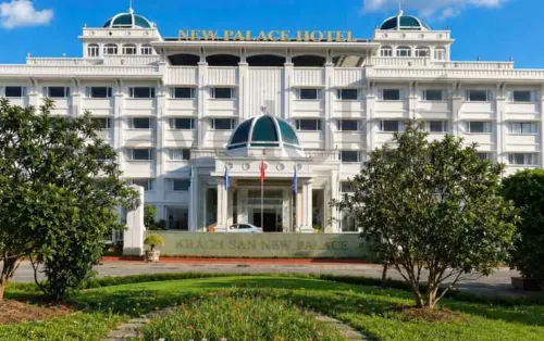 New Palace Hotel - parking