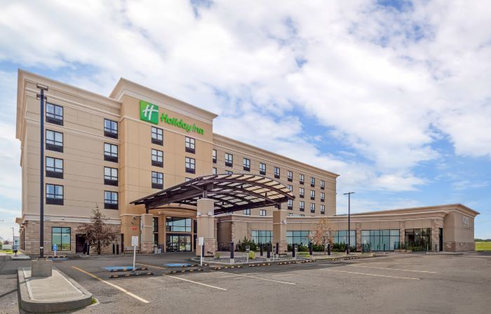 Holiday Inn & Suites EDMONTON ARPT - CONFERENCE CTR by IHG