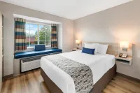 Microtel Inn & Suites by Wyndham Greenville / Woodruff Rd - Bãi đậu xe