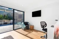 14A Archerfield Dr - Homestays