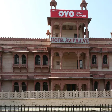 Hotel Navrang