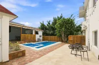 Casa Docia Hotel - مسبح خاص