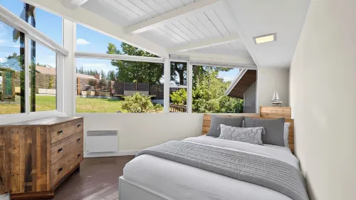 The Grove at Mutiny Bay by Avantstay Walk to Beach Shared Pool + Pickleball Court + Water Views - 2-Star