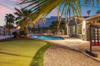 4 Br Tempe Retreat Pool Putt Putt Pool Table - บังกะโล