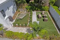 Pineapple Paradise 1 13 min to Beach Fire Pit - Boutique