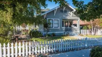 Poe House by Avantstay 1916 Craftsman Downtown Paso - Homestays