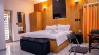 Filial Court Stays - 2-Star