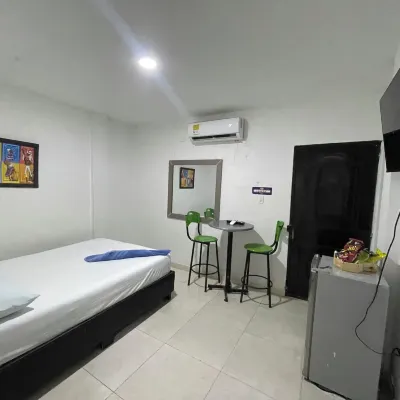 Hostal Playa Bonita Hotels near Manzanillo