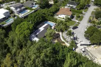 Aventura Lakefront - Villas