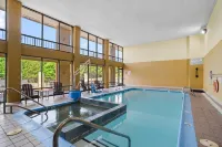 Quality Inn Jonesville I-77 - piscine
