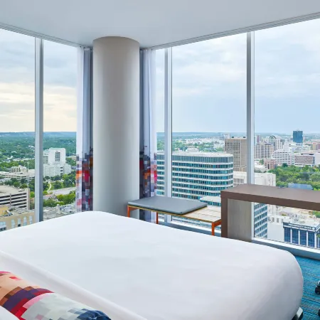 Aloft Austin Downtown