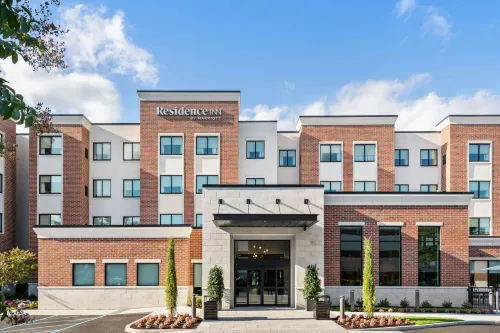 Residence Inn by Marriott Melville - breakfast