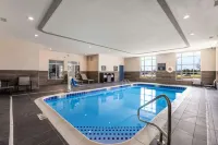 Four Points by Sheraton Elkhart - Swimmingpools