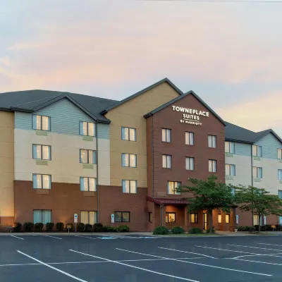تاون بليس سويتس إيري Hotels near ميلكريك مول