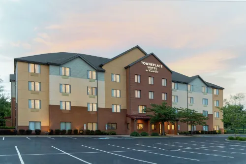 TownePlace Suites Erie - parking
