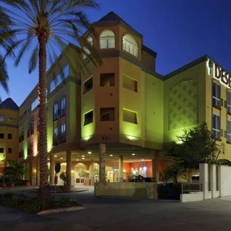 Desert Palms Hotel & Suites Anaheim Resort