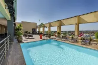 Protea Hotel Lusaka Tower - Pool