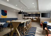 Hampton Inn Troy - 2-Star