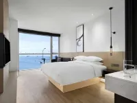 Fairfield by Marriott Busan Songdo Beach Отели рядом с достопримечательностью «Смотровая площадка Сондо»
