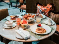 Crossbasket Castle - breakfast