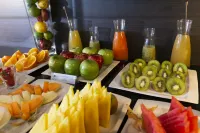 Hotel & Spa Real Ciudad de Zaragoza - sarapan