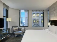 Renaissance Cincinnati Downtown Hotel Hotels near Skystar Wheel