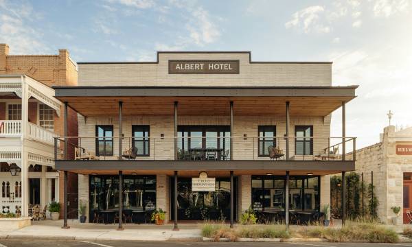 Albert Hotel