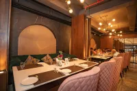 Hotel Ekta International !! 300 MTS from Baba Baidyanath Dham Temple !! - Breakfast
