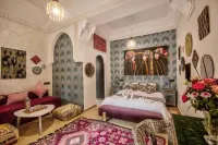 Riad les Oliviers & Spa - สระว่ายน้ำบนดาดฟ้า