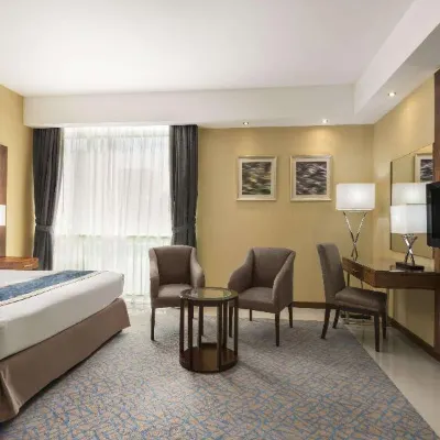 Howard Johnson by Wyndham Abu Dhabi Hotels near Family Park
