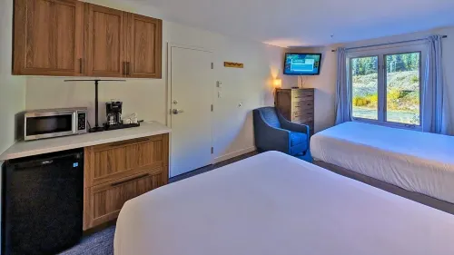 Cahilty #211 Hotel Room - 2-Star