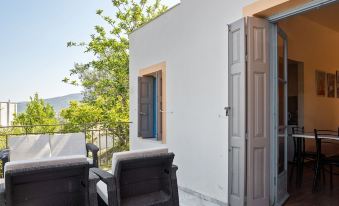 Gorgeous Studio in Lesvos Island with Balcony