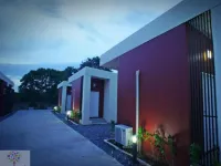 Lom Lay Resort