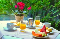 Hotel Platanus - ที่มีที่จอดรถ
