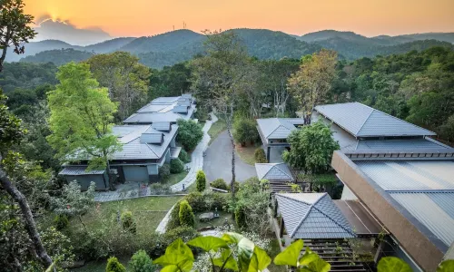 The Mountain Courtyard Thekkady