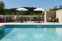 Hilton Garden Inn Savannah Airport - Rooftop Pools