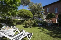 Fantastica villa liberty nel cuore della Versilia