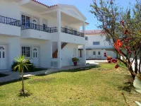 Albufeira 2 Bedroom Apartment 5 Min. from Falesia Beach and Close to Center! I