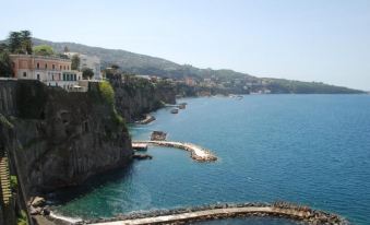 Unconventional Sorrento Coast