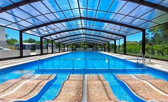Hotel Arco Iris - Housity