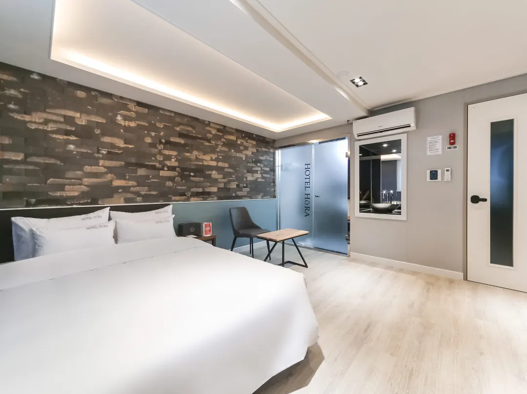 Tongyeong Hotel Hora - 광도면