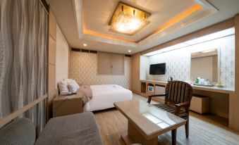 Jamsil (Garak) California Hotel