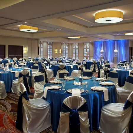 Hilton Palacio del Rio
