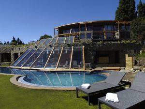 Rochester Bariloche Suites & Spa