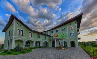 Magus Hotel