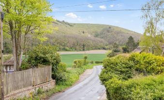 Dyke Farm Barn | by Huluki Sussex Stays